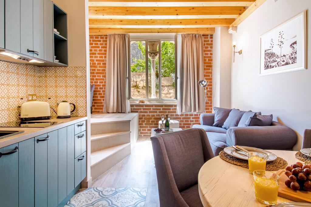 Heritage Suites Zanini Hvar Town Exterior photo
